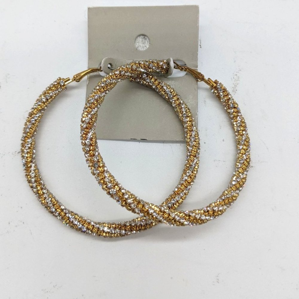 NWT Nordstrom Crystal Hoop Earrings One Size Gold